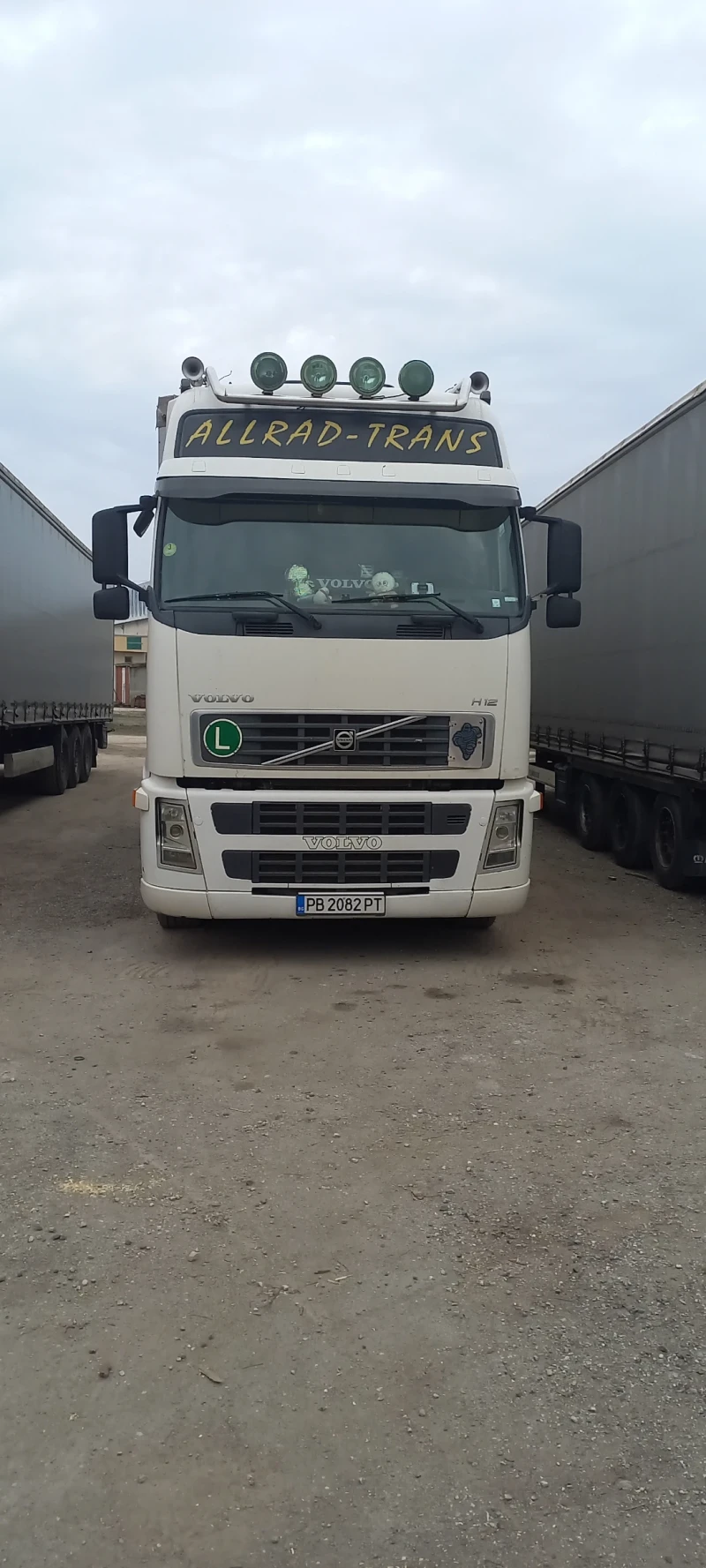 Volvo Fh 12 Композиция, снимка 1 - Камиони - 49513019