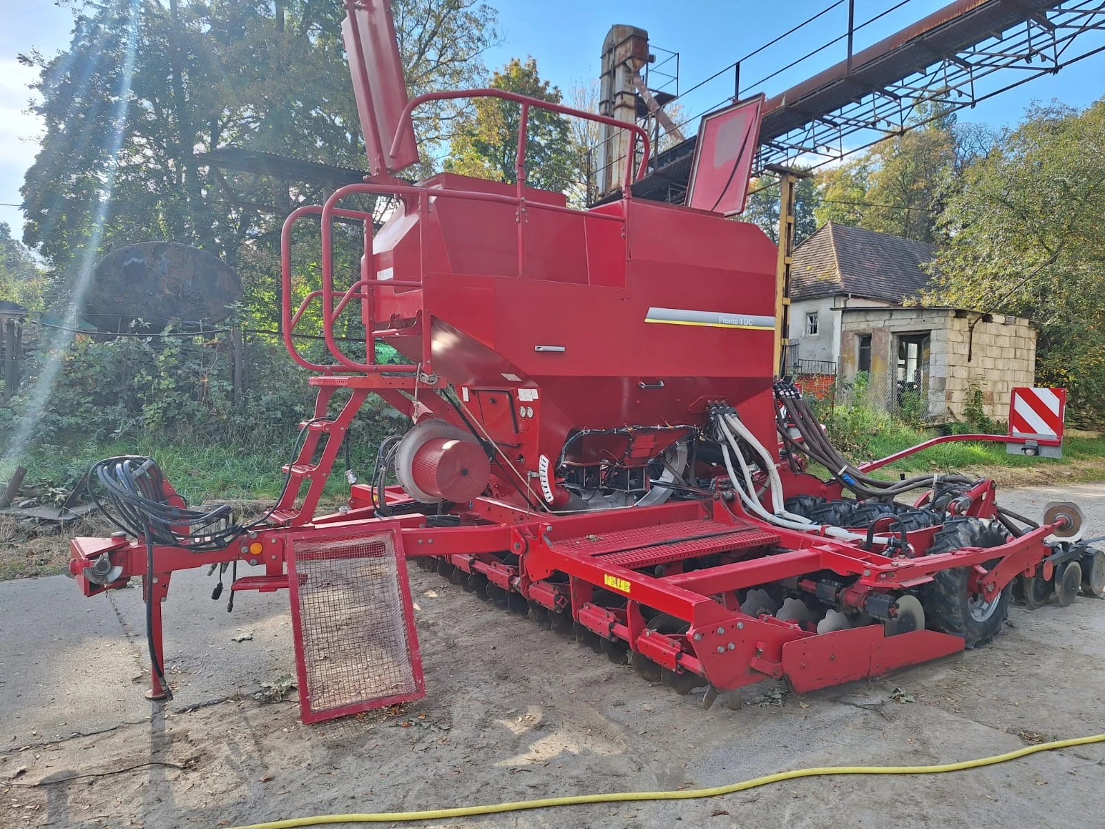 Сеялка Horsch PRONTO 4DC ТОРОВНАСЯНЕ СГЪВАЕНА ЛИЗИНГ