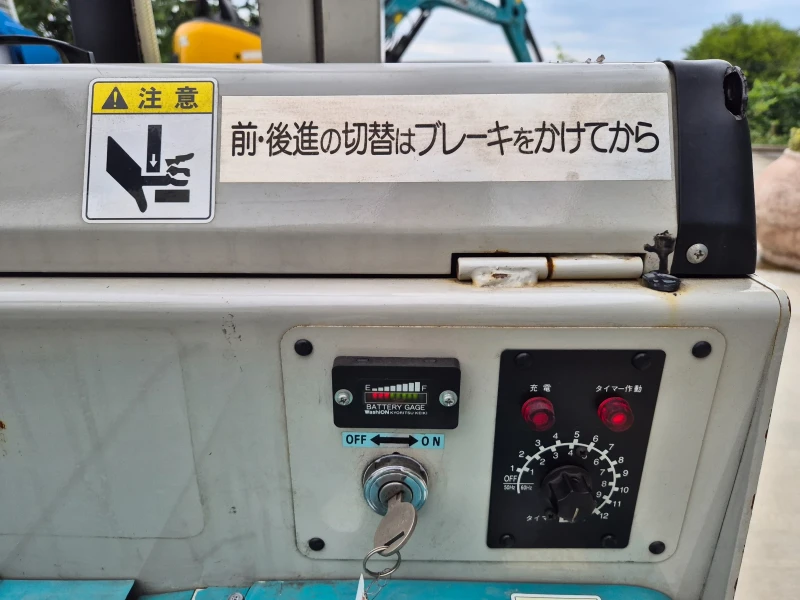 Електрокар Toyota * СТАКЕР* 3 метра повдигане* ПЕРФЕКТЕН* , снимка 6 - Индустриална техника - 51211361