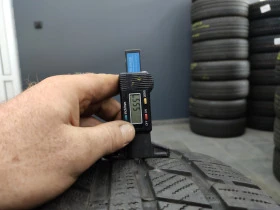 Гуми Зимни 255/55R19, снимка 7