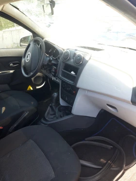 Dacia Sandero 1.2 16v HA ЧАСТИ , снимка 7