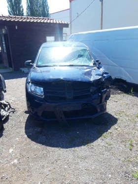 Dacia Sandero 1.2 16v HA ЧАСТИ , снимка 1