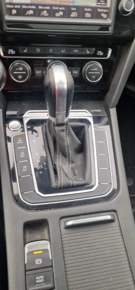 VW Passat 2.0 TSI R-line , снимка 8