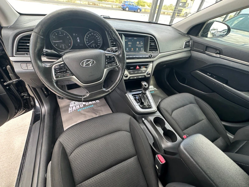 Hyundai Elantra 2.0i* 2017г* , снимка 8 - Автомобили и джипове - 46484457