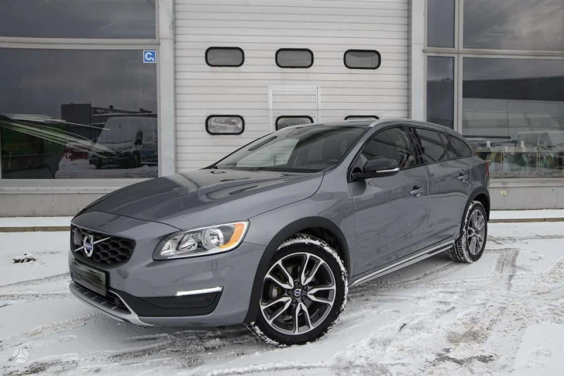 Volvo V60 Cross Country T5 AWD, снимка 1 - Автомобили и джипове - 47364096