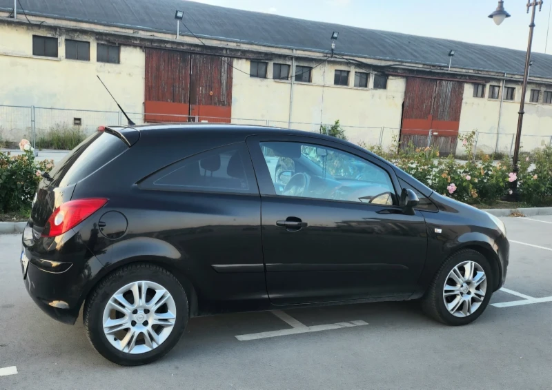 Opel Corsa 1.2 Black and Red Edition , снимка 3 - Автомобили и джипове - 48441527