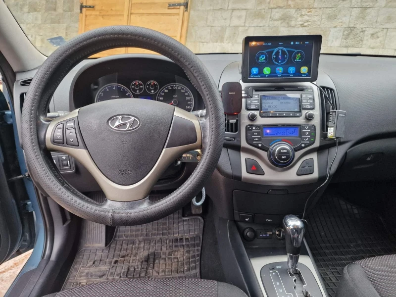 Hyundai I30 1.6, снимка 5 - Автомобили и джипове - 49342363