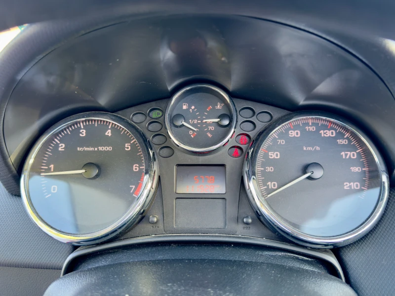 Peugeot 207 CC 1.6 VTi 16V, снимка 8 - Автомобили и джипове - 52222514