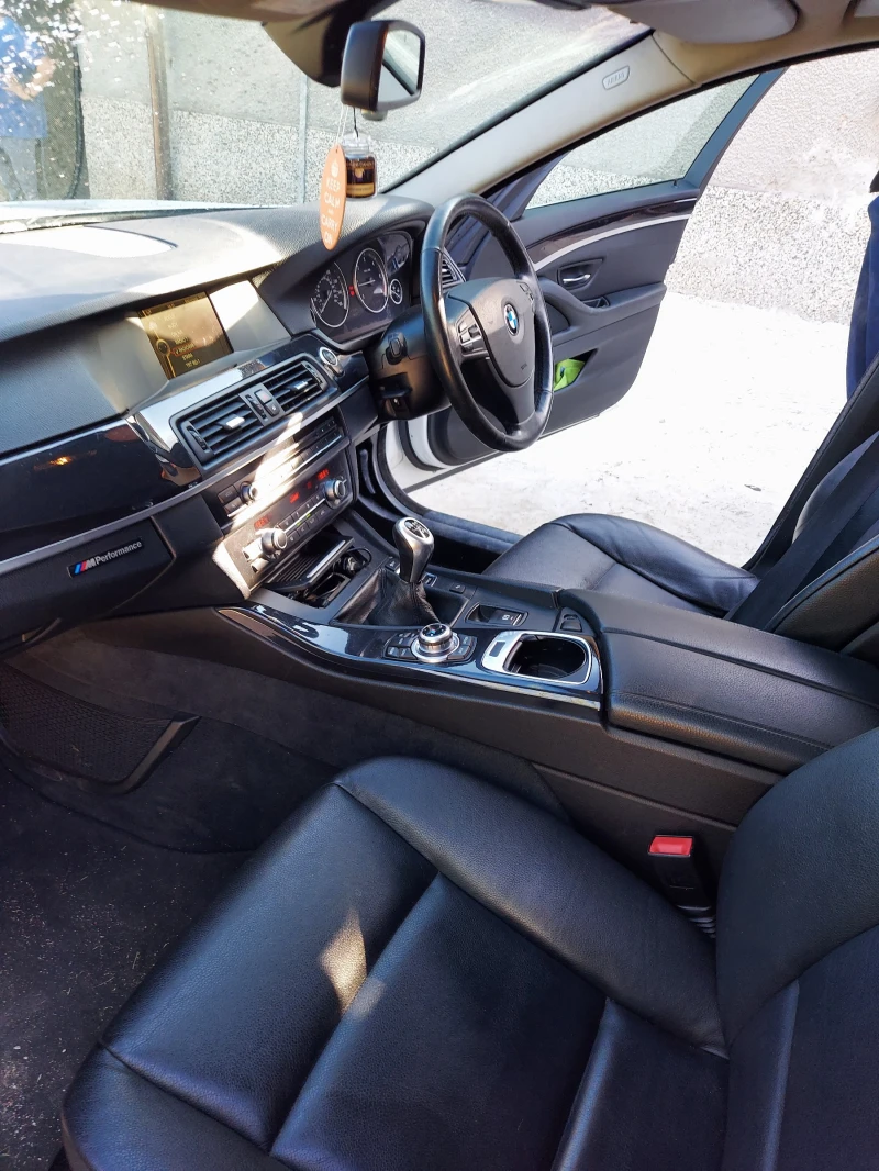 BMW 520 F10, снимка 10 - Автомобили и джипове - 52235183