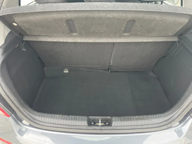 Hyundai I20, снимка 11 - Автомобили и джипове - 51296662