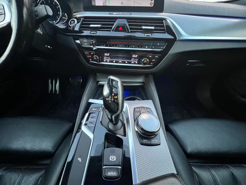 BMW 530 XDrive MPack Harman Head up Vacuum Без удари, снимка 13 - Автомобили и джипове - 52567971