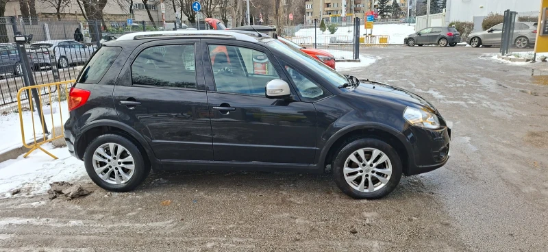Suzuki SX4, снимка 5 - Автомобили и джипове - 53174617