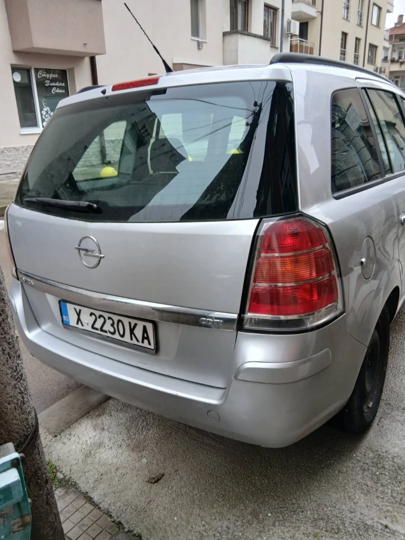 Opel Zafira, снимка 6 - Автомобили и джипове - 53274902