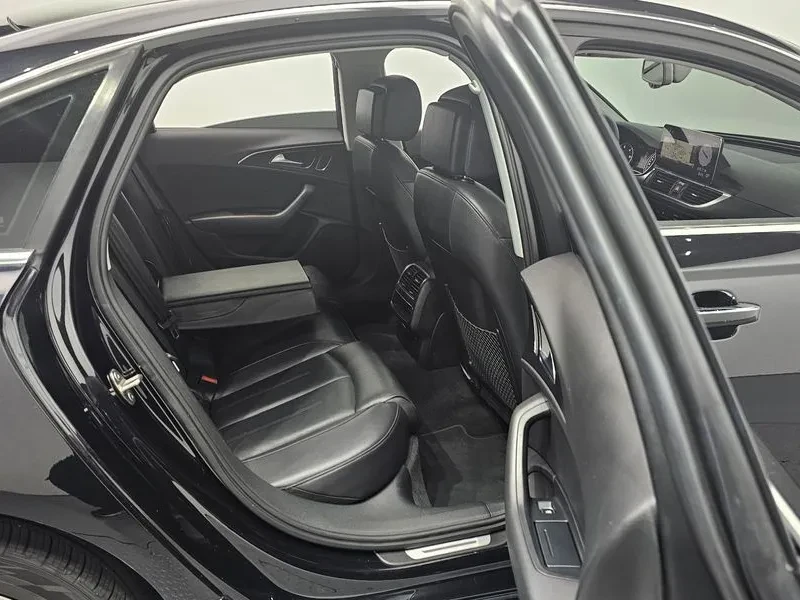 Audi A6 2.0 ТDI C7, снимка 17 - Автомобили и джипове - 53271554