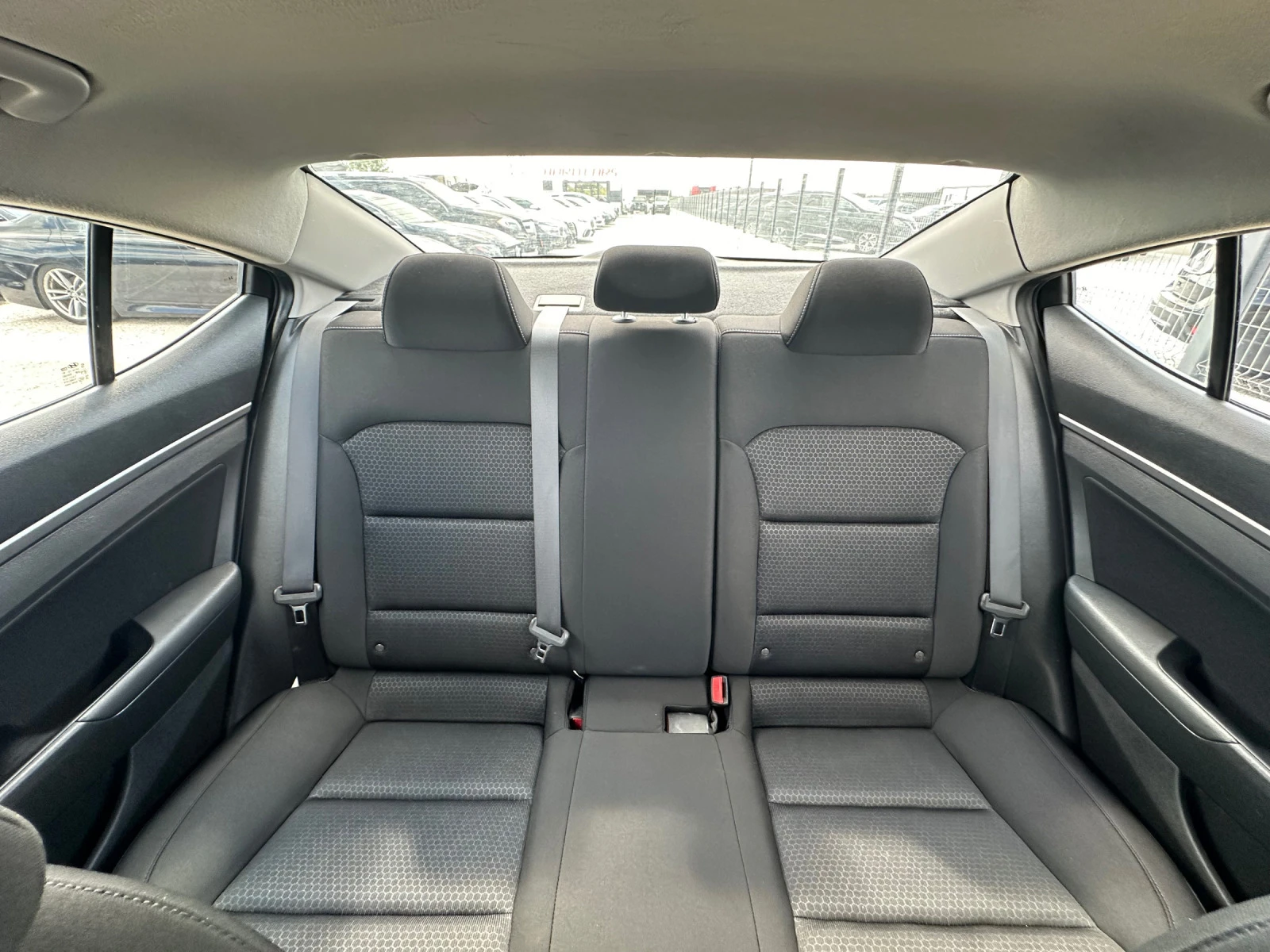 Hyundai Elantra 2.0i* 2017г*  | Mobile.bg — изображение 13