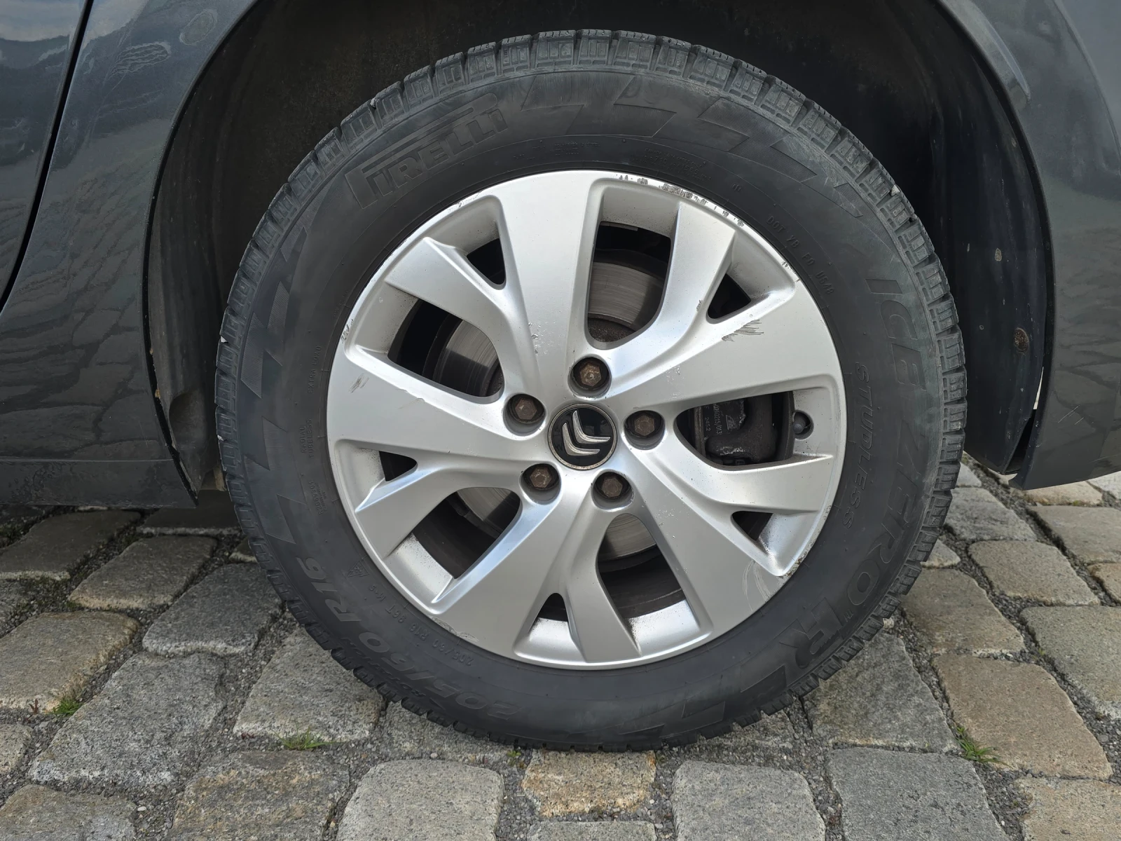 Citroen C4 Picasso 1.6HDI 116кс ВСИЧКО ПЛАТЕНО - изображение 10