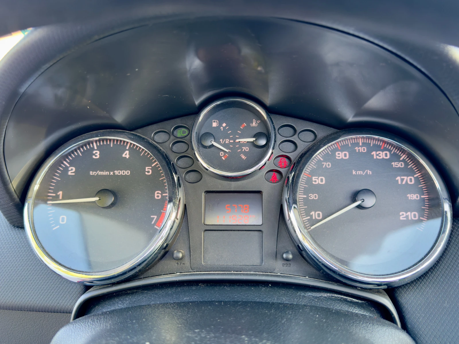 Peugeot 207 CC 1.6 VTi 16V - изображение 8