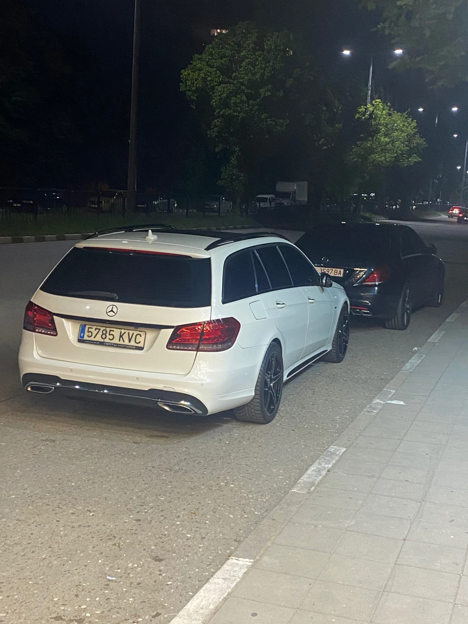 Mercedes-Benz E 220 Edition E, 360 Cam,  - изображение 3