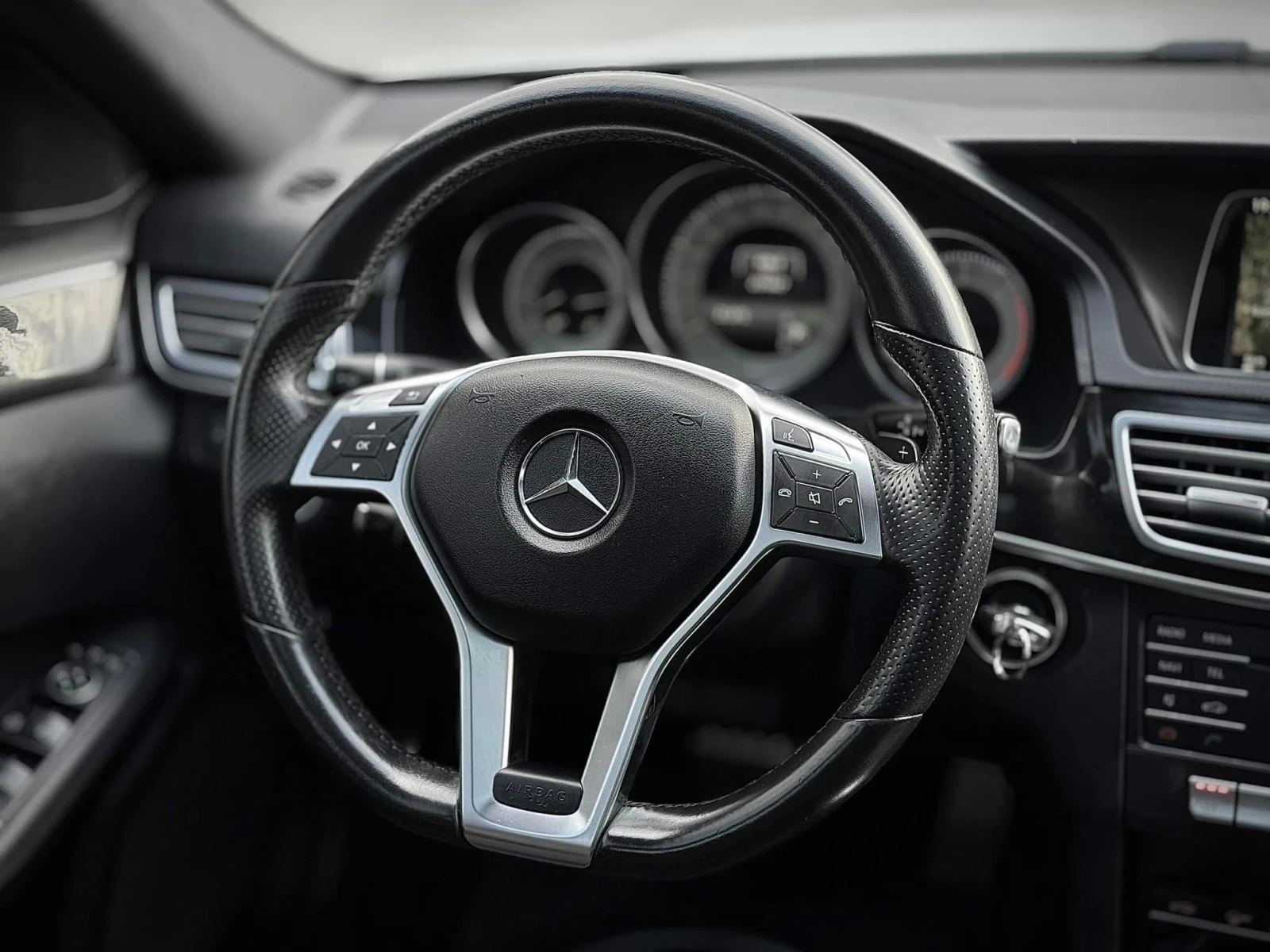 Mercedes-Benz E 220 Edition E, 360 Cam,  - изображение 10