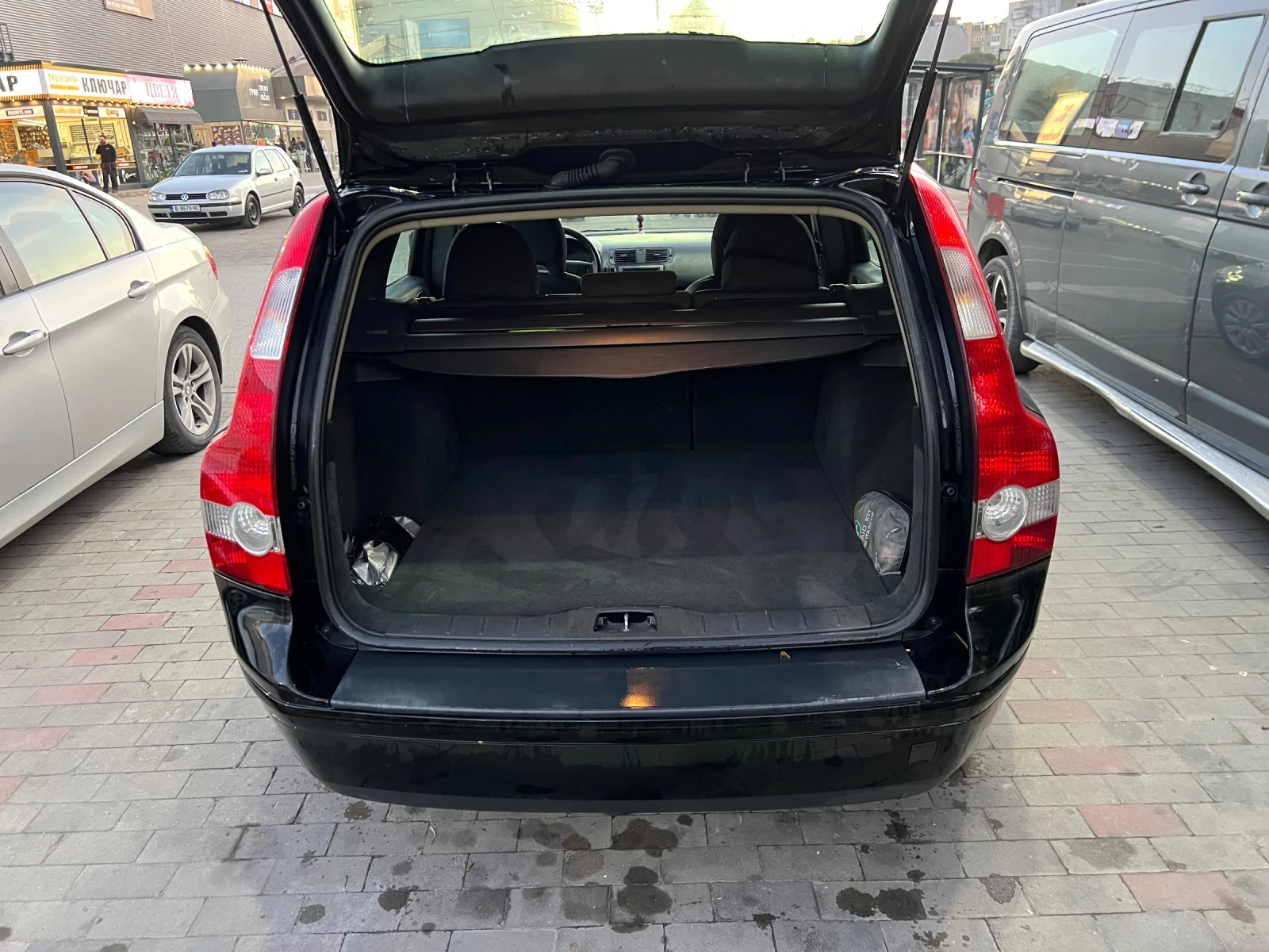 Volvo V50 2.4i - изображение 7