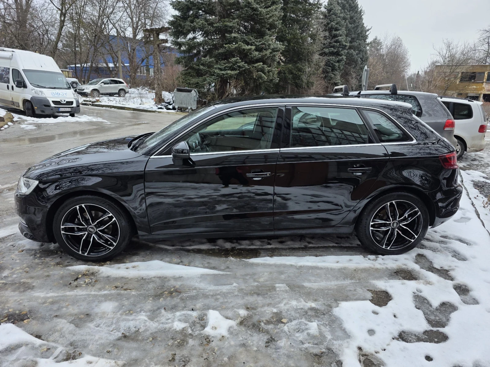 Audi A3 2, 0TDI-150kc  SPORTBACK - изображение 2