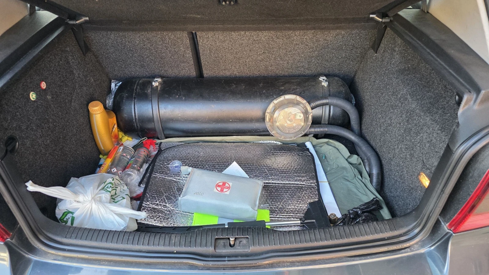 VW Golf IV 1.6 16V, снимка 7 - Автомобили и джипове - 53784353