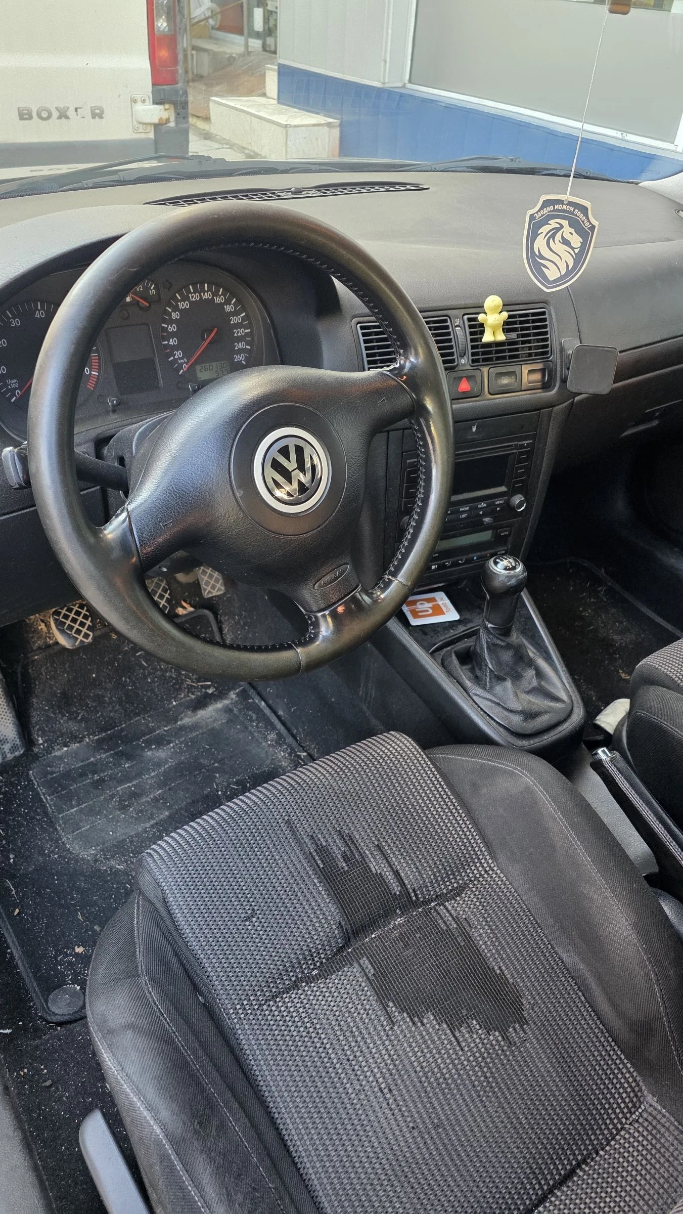 VW Golf IV 1.6 16V, снимка 4 - Автомобили и джипове - 53784353
