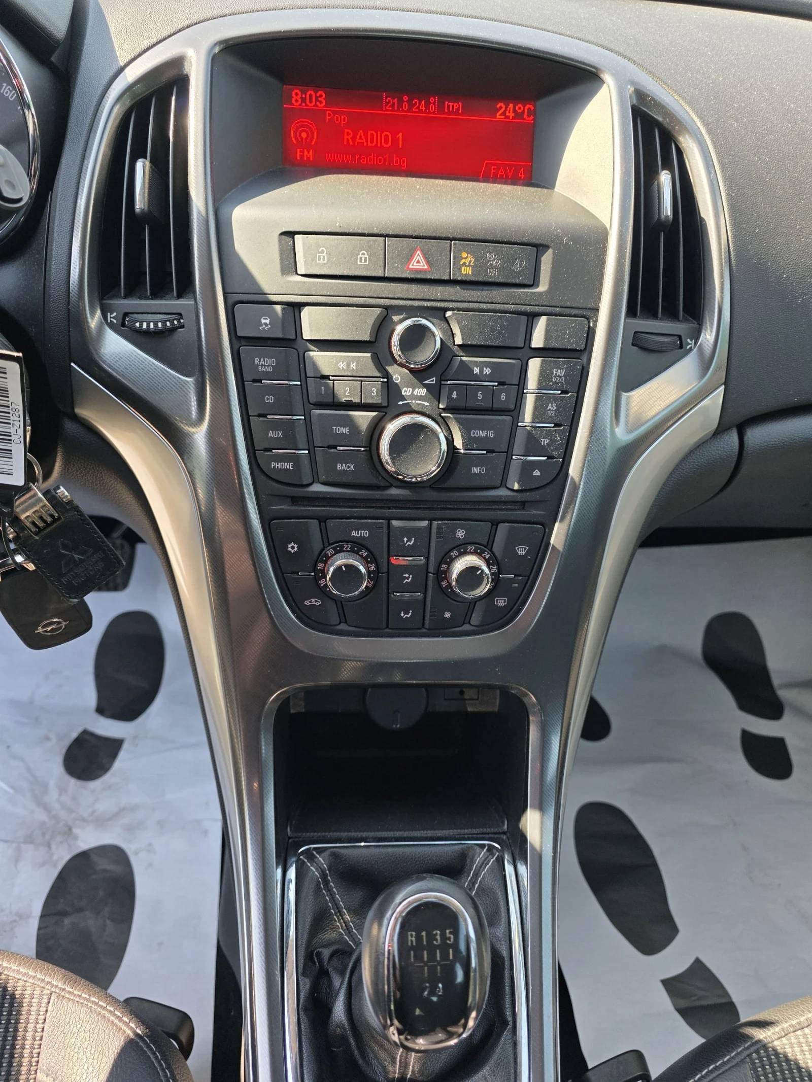 Opel Astra 1.6i Cosmo 116k euro5a Лизинг, снимка 13 - Автомобили и джипове - 54437870
