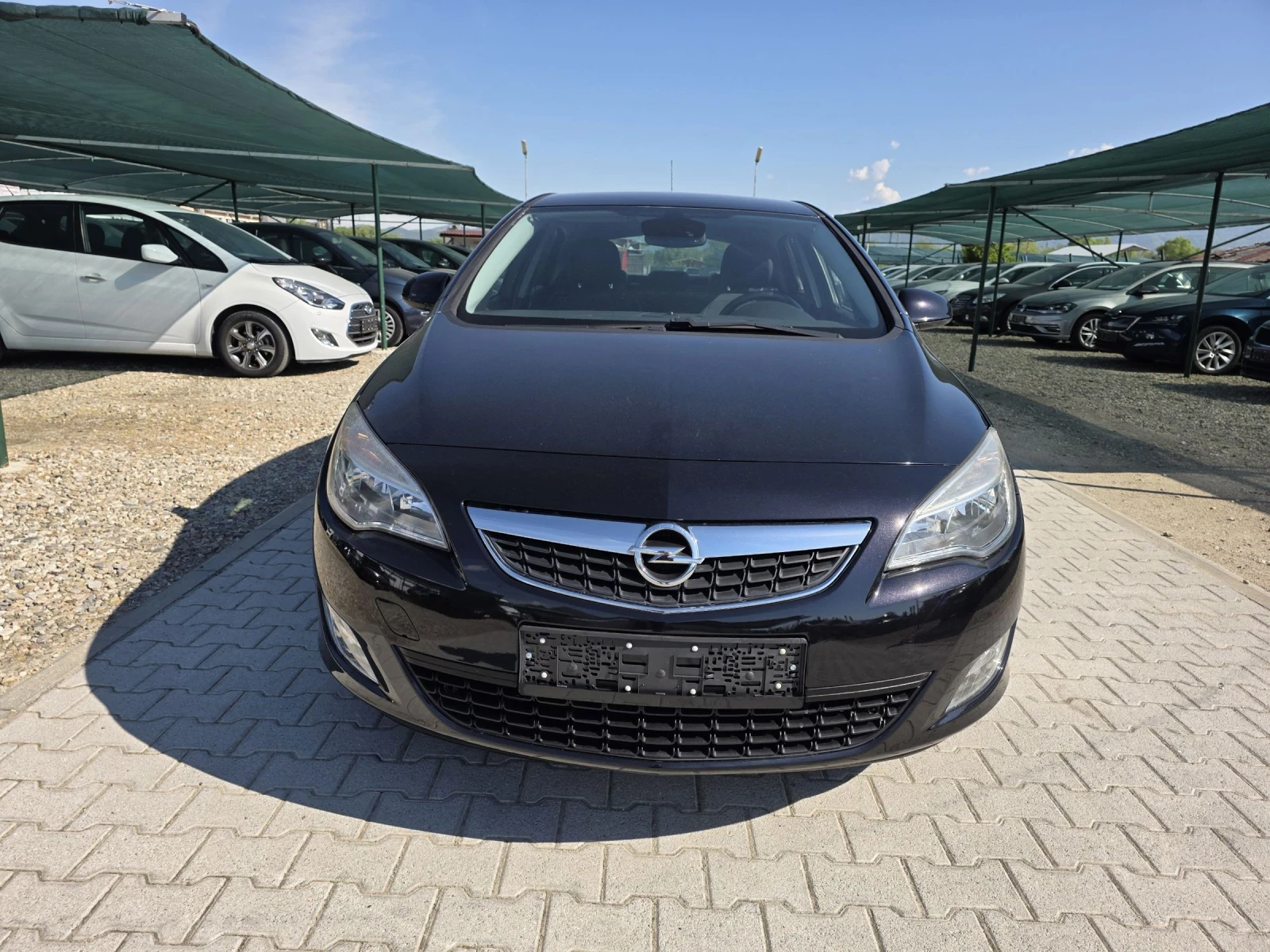 Opel Astra 1.6i Cosmo 116k euro5a Лизинг, снимка 2 - Автомобили и джипове - 54437870