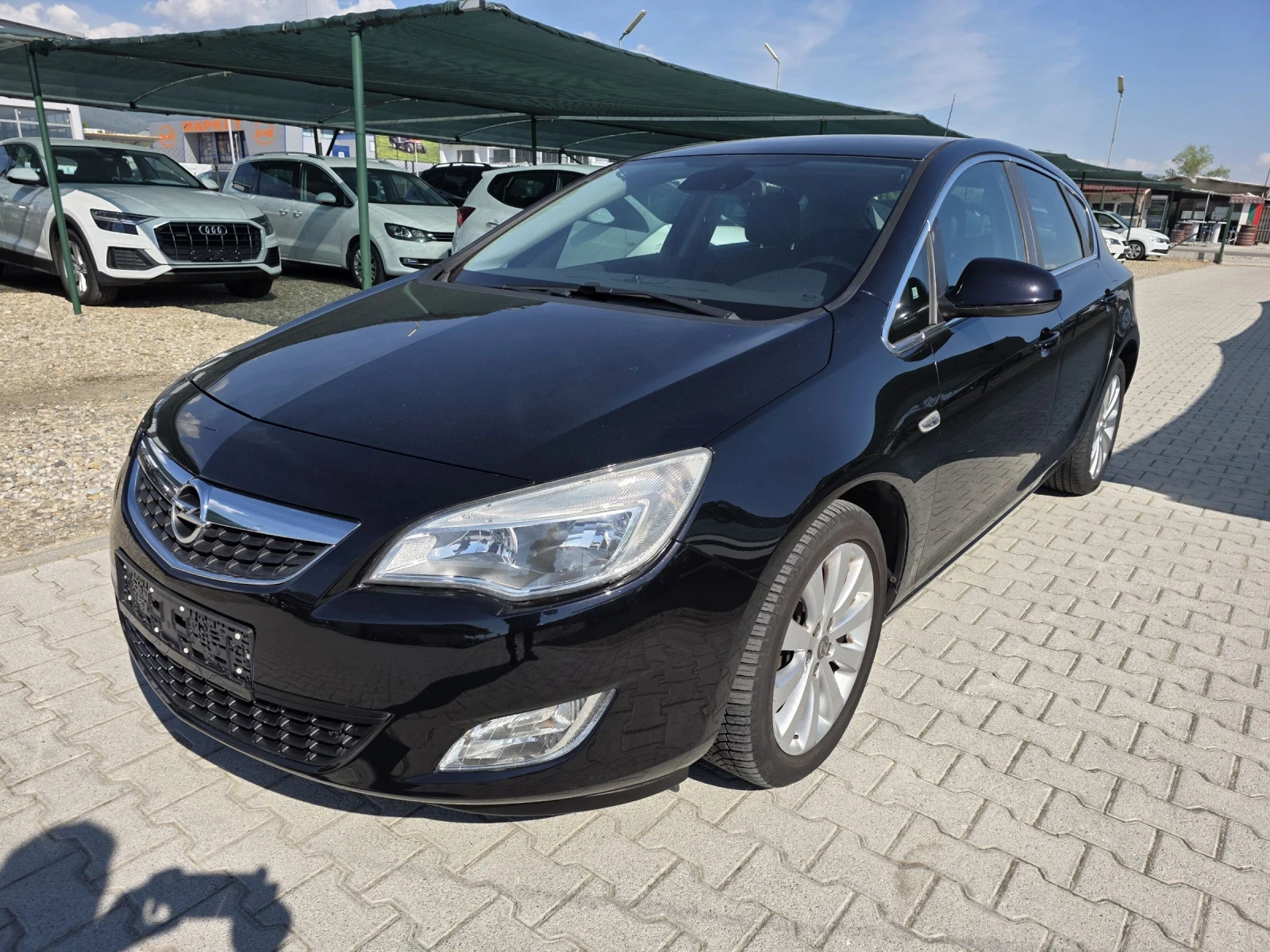 Opel Astra 1.6i Cosmo 116k euro5a Лизинг, снимка 3 - Автомобили и джипове - 54437870