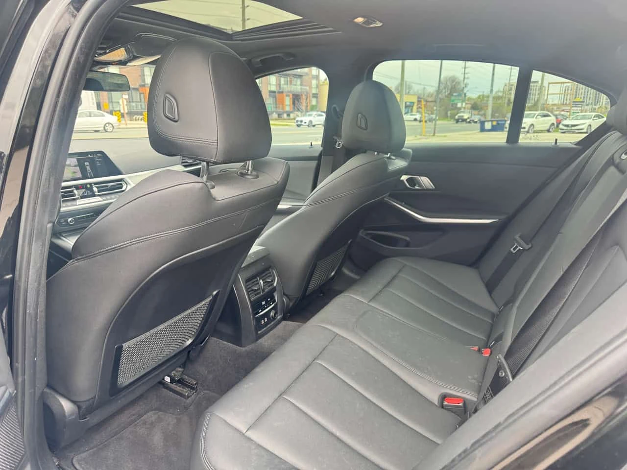 BMW 330 * 330i xDrive * CARFAX * ШИБИДАХ * BLIND SPOT * , снимка 9 - Автомобили и джипове - 54459388