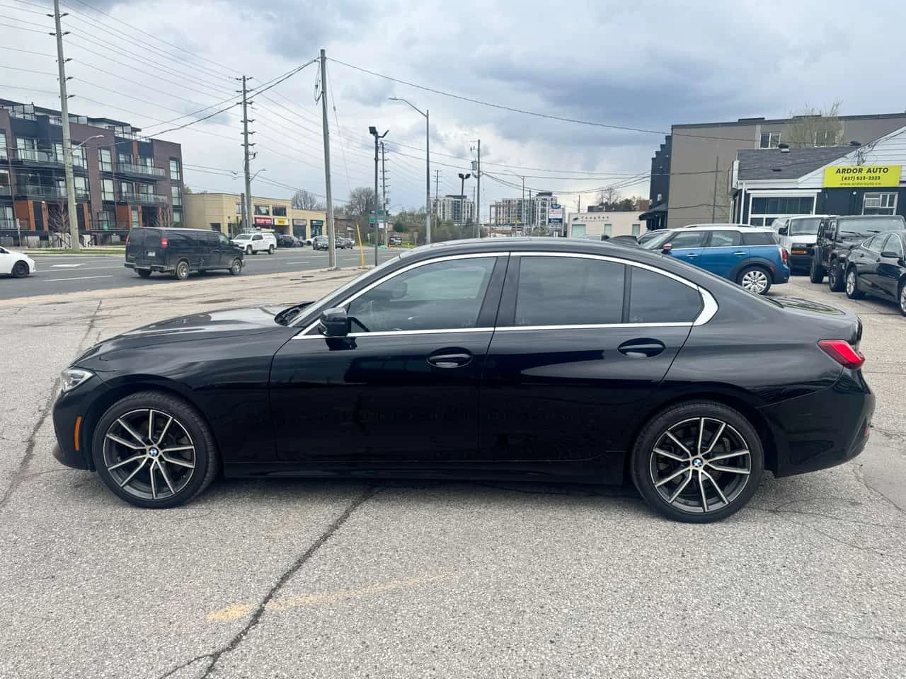 BMW 330 * 330i xDrive * CARFAX * ШИБИДАХ * BLIND SPOT * , снимка 2 - Автомобили и джипове - 54459388