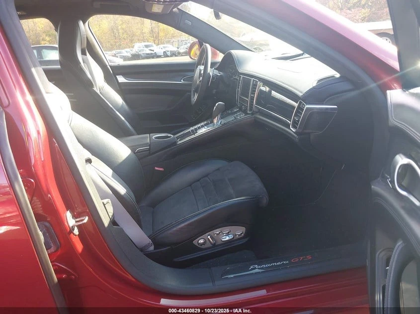 Porsche Panamera GTS Автокредит Цена до България, снимка 11 - Автомобили и джипове - 55435245