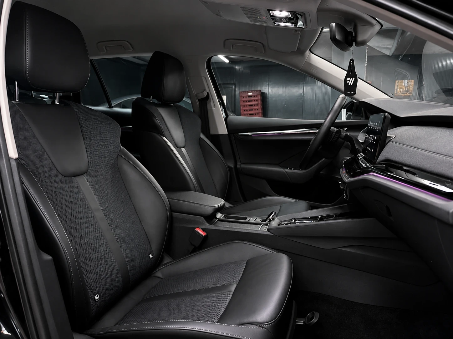 Skoda Octavia 2.0 TDI ::DIGITAL::DISTRONIK::CANTON::KAMERA::, снимка 9 - Автомобили и джипове - 55469459