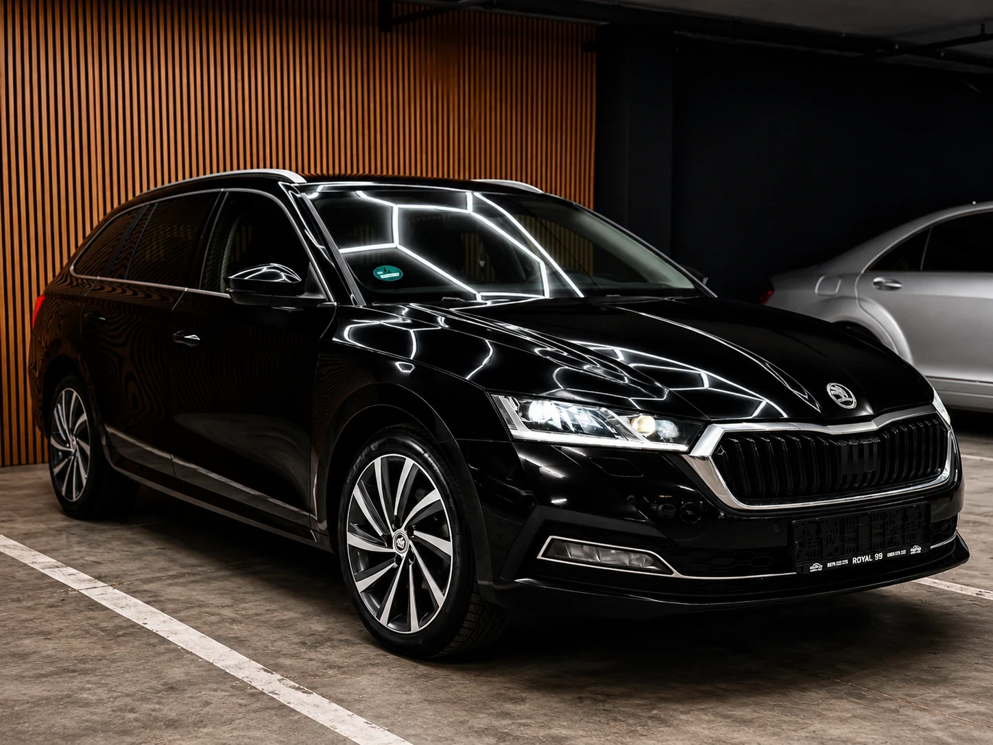 Skoda Octavia 2.0 TDI ::DIGITAL::DISTRONIK::CANTON::KAMERA::, снимка 3 - Автомобили и джипове - 55469459