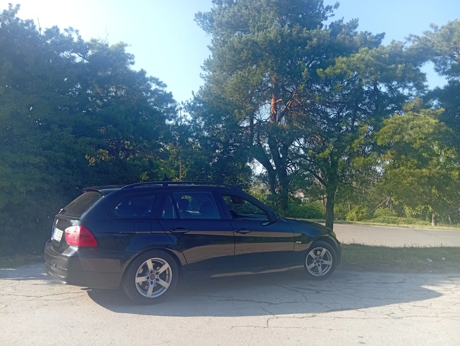 BMW 320 Комби, снимка 2 - Автомобили и джипове - 55678300