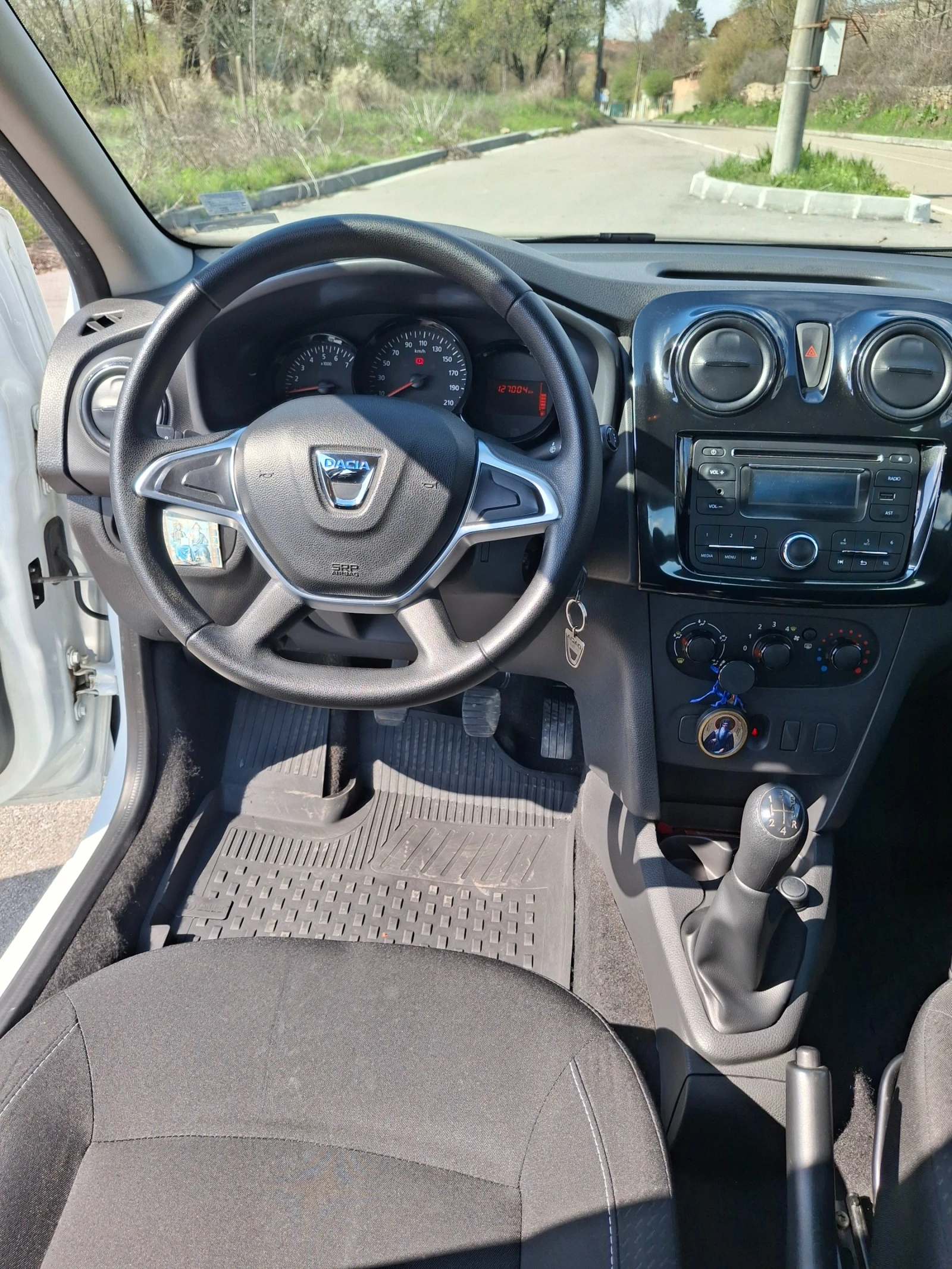 Dacia Logan II, снимка 2 - Автомобили и джипове - 55679888