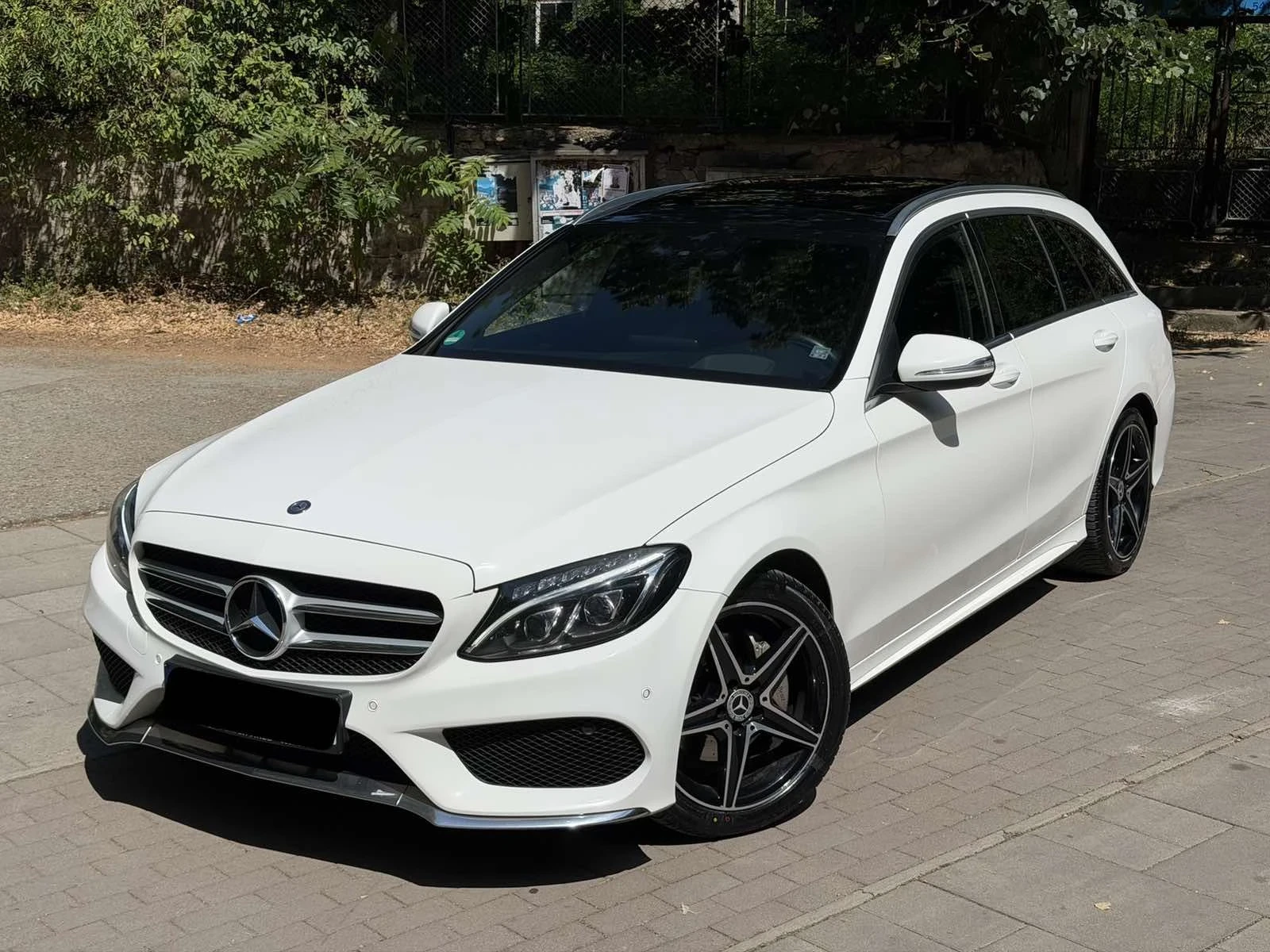 Mercedes-Benz C 220 Amg line/Led/Обслужена