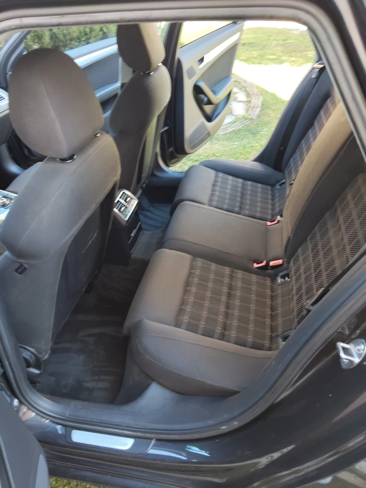 Audi A4 2.0 TDI FACELIFT, снимка 3 - Автомобили и джипове - 56376089