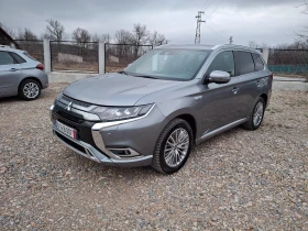     Mitsubishi Outlander 2.4 Plug-in 