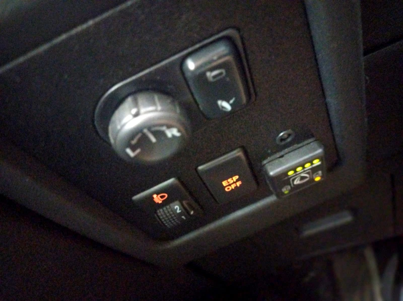 Nissan Qashqai 1.6 бенЗин + газ, снимка 6 - Автомобили и джипове - 51282183