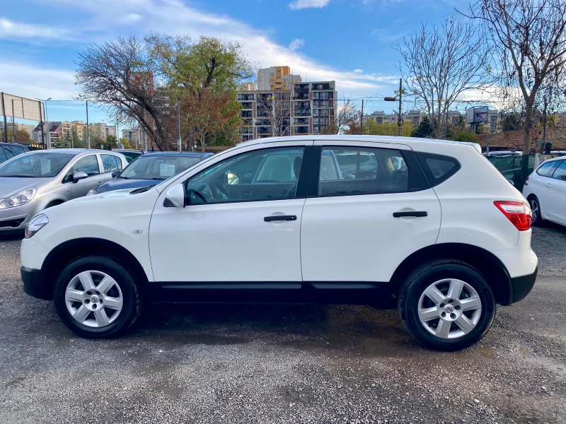 Nissan Qashqai, снимка 4 - Автомобили и джипове - 52770272