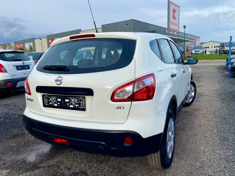 Nissan Qashqai, снимка 5 - Автомобили и джипове - 52770272