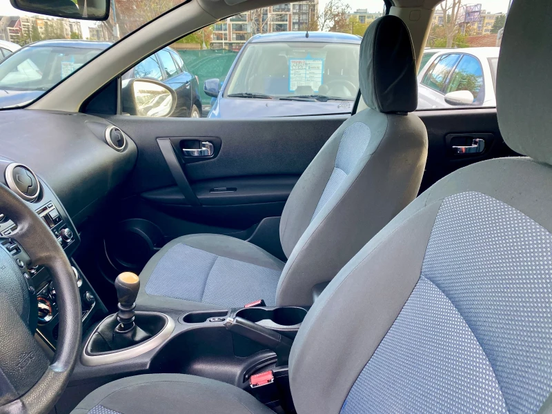 Nissan Qashqai, снимка 7 - Автомобили и джипове - 52770272