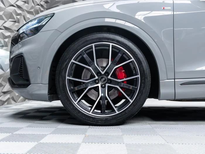 Audi Q8 QUATTRO* MATRIX* S-LINE* B&O* 360CAM* ПОДГРЕВ* CAR, снимка 17 - Автомобили и джипове - 54698784