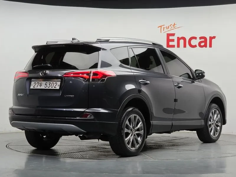 Toyota Rav4 2.5 2Wd , снимка 3 - Автомобили и джипове - 55748383