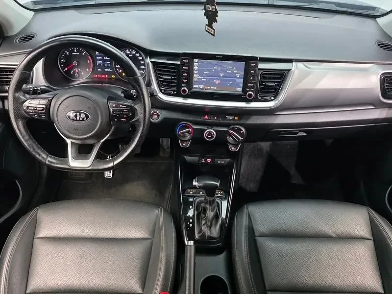Kia Stonic, снимка 7 - Автомобили и джипове - 56727349