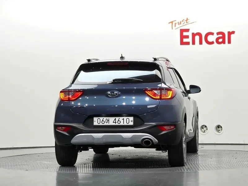 Kia Stonic, снимка 4 - Автомобили и джипове - 56727349