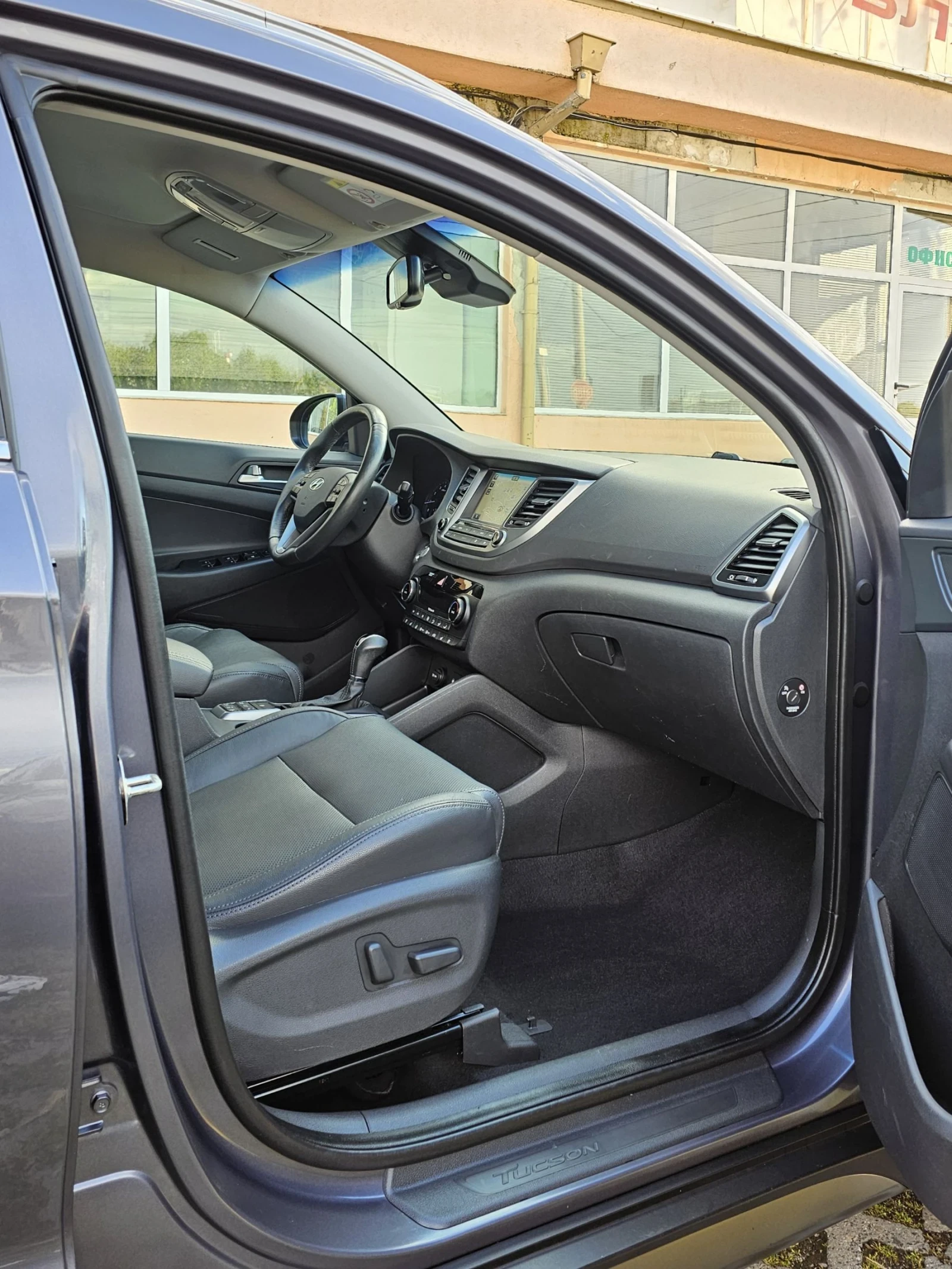 Hyundai Tucson 1.6 T-GDI 4WD 177к.с. Premium Keyless Камера - изображение 8