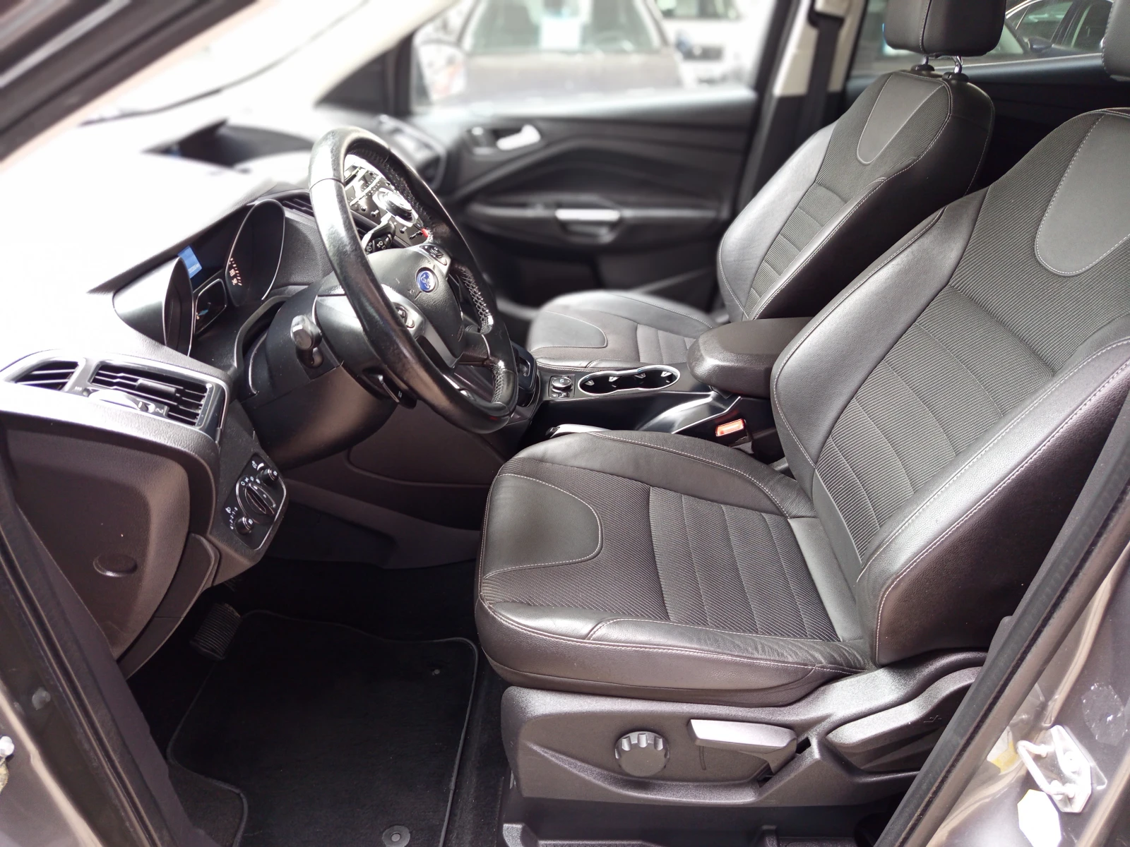 Ford Kuga 1.6 i 4 × 4  - изображение 7